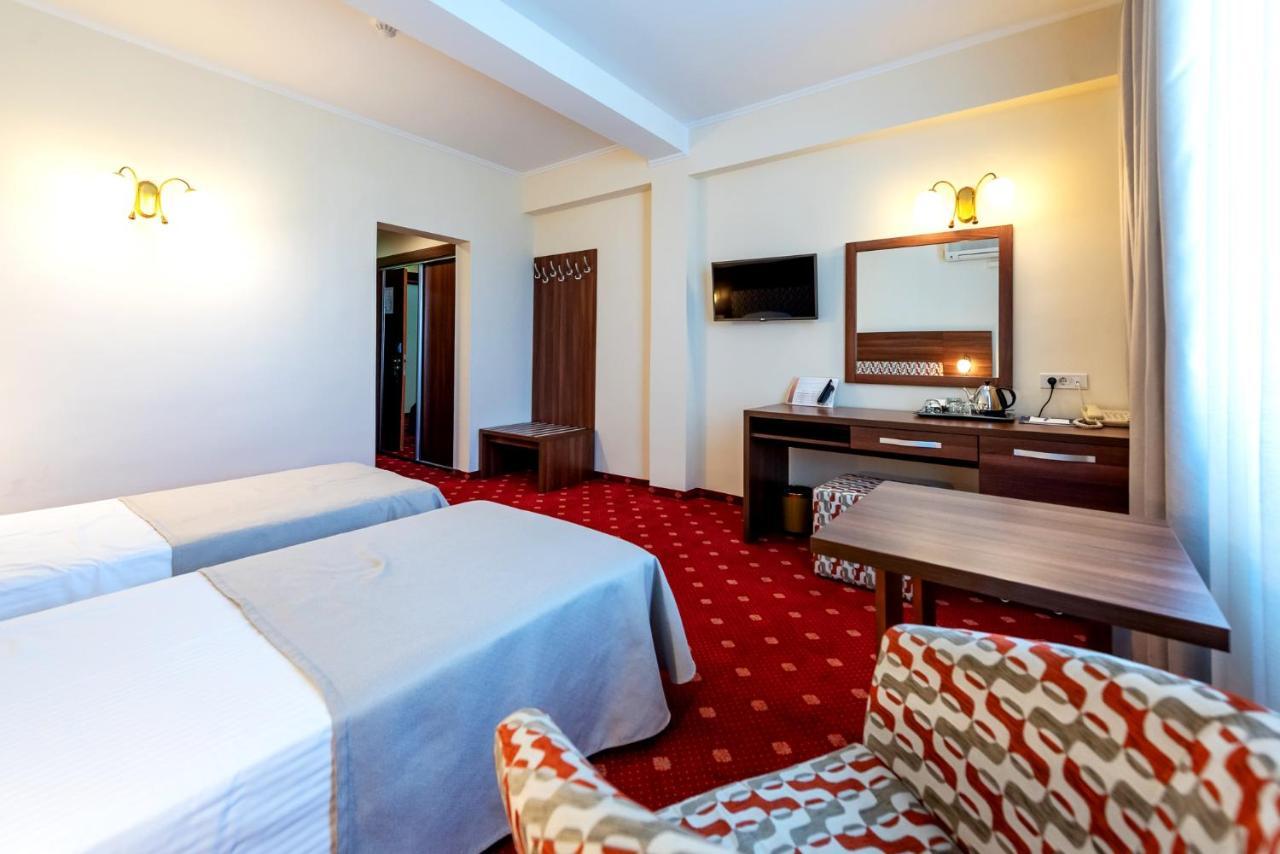 Hotel Minerva Bukarest Exteriör bild
