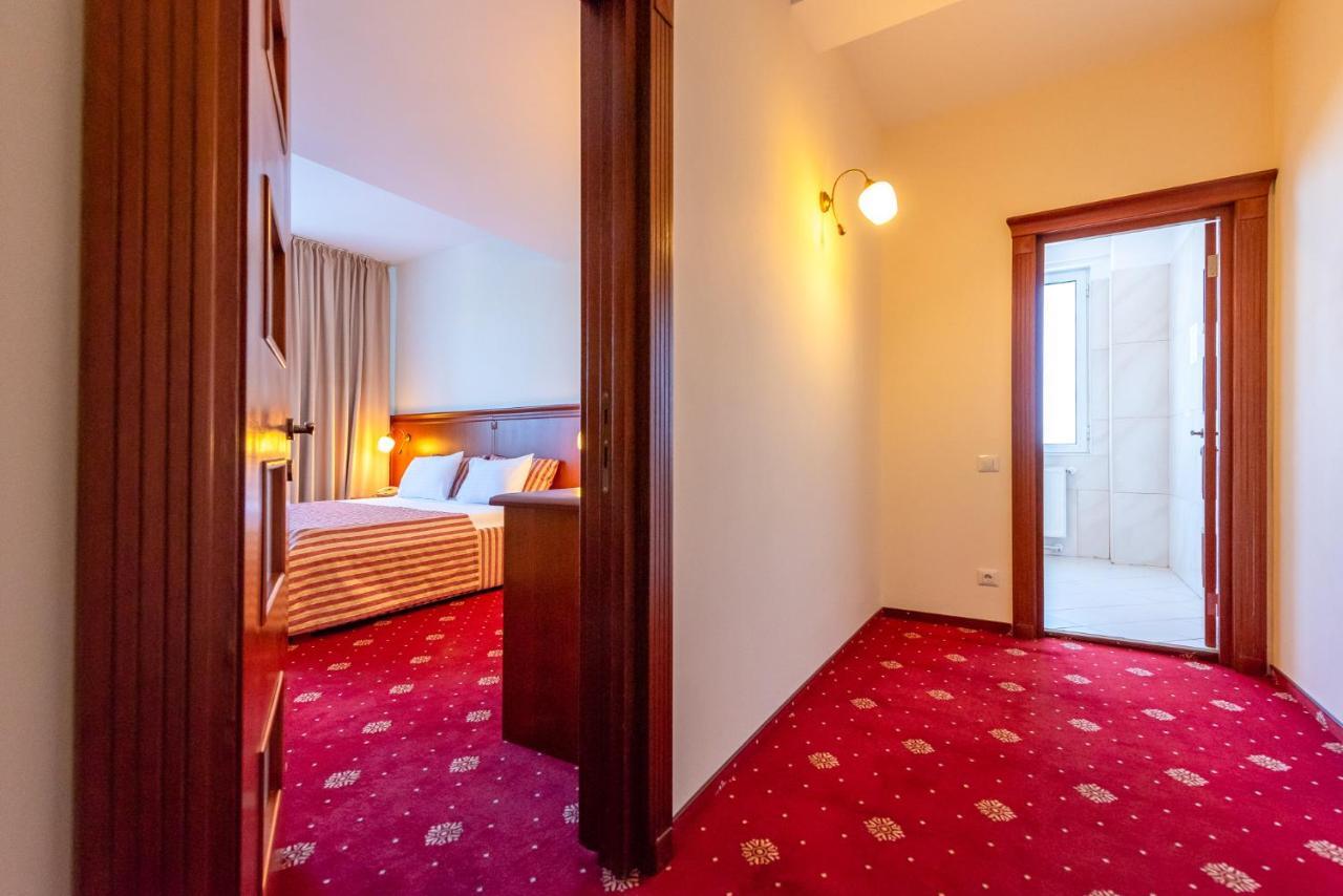 Hotel Minerva Bukarest Exteriör bild